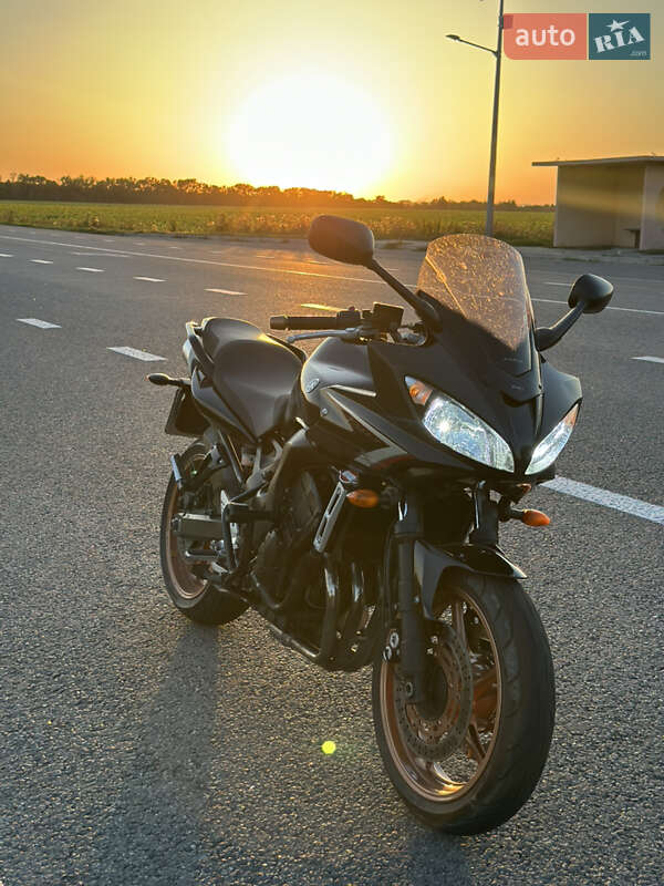 Мотоцикл Многоцелевой (All-round) Yamaha FZ6 Fazer
