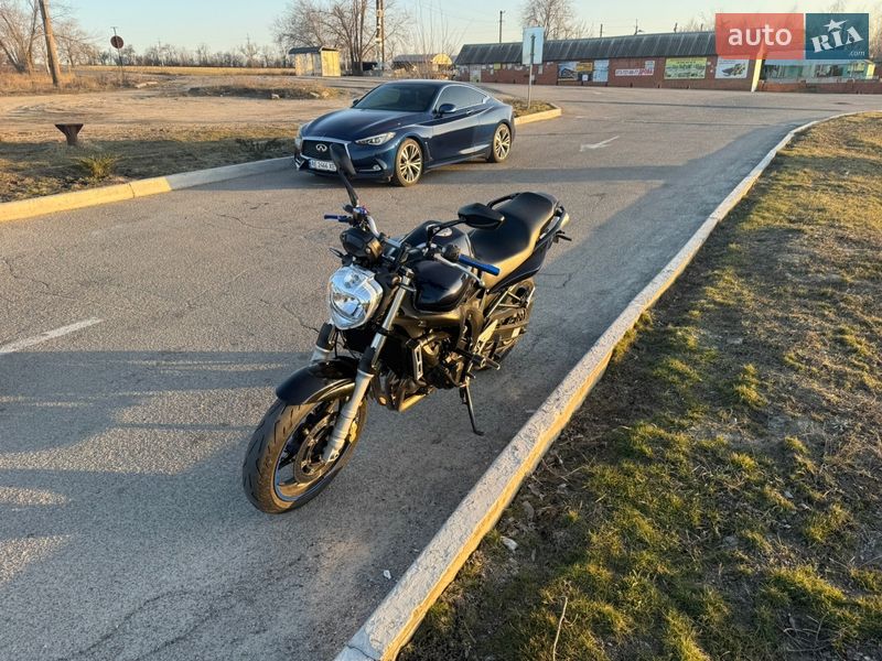 Мотоцикл Спорт-туризм Yamaha FZ6 N