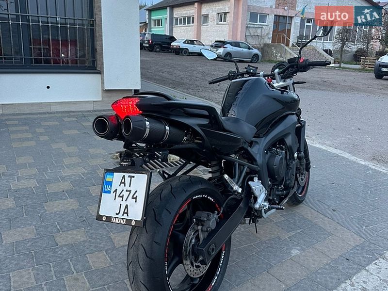 Мотоцикл Классік Yamaha FZ6 N