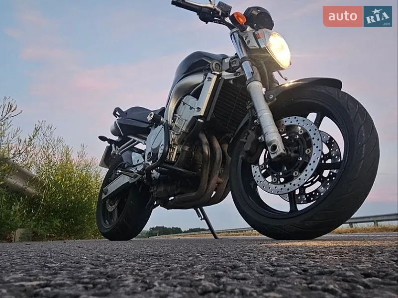 Yamaha FZ6 N 2004