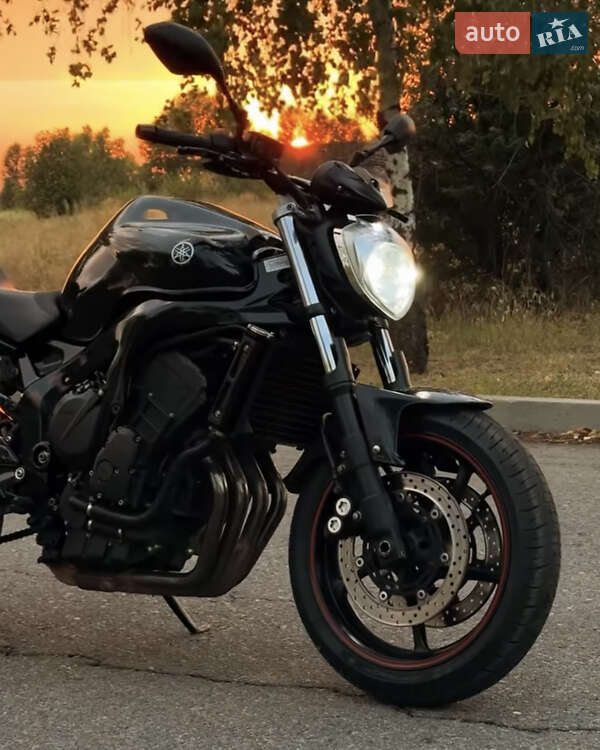 Мотоцикл Без обтекателей (Naked bike) Yamaha FZ6 S2