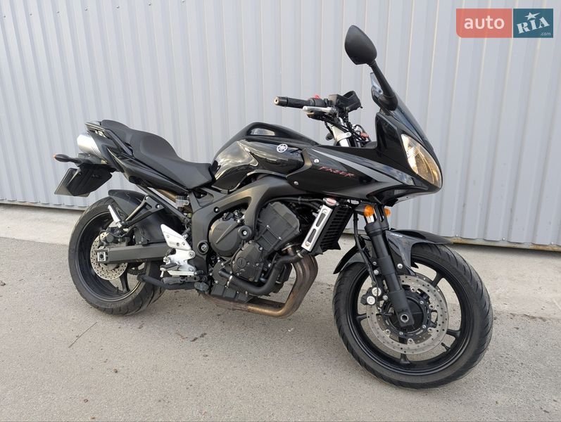 Yamaha FZ6 S2