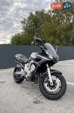 Yamaha FZ6 S  2005