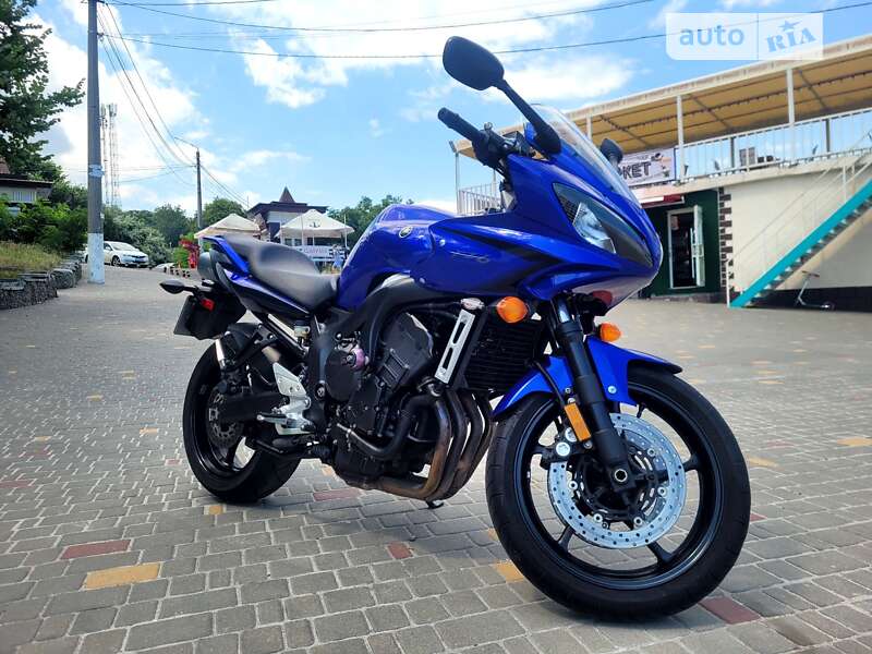 Мото Yamaha FZ6