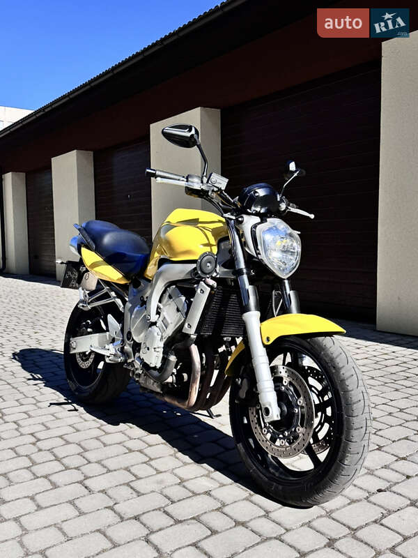 Мото Yamaha FZ6