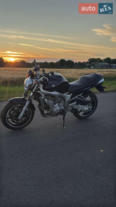 Мопеды Yamaha FZ6