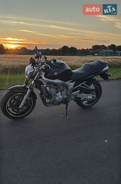 Yamaha FZ6  2004