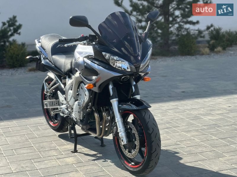 Мотоцикл Спорт-туризм Yamaha FZ6