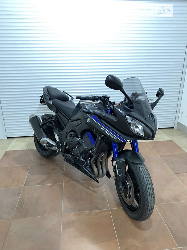 Мотоцикл Спорт-туризм Yamaha FZ8