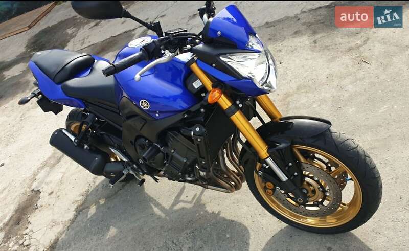 Мотоцикл Многоцелевой (All-round) Yamaha FZ8