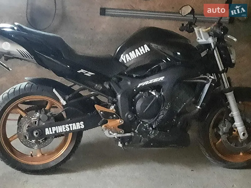 Yamaha FZR 600 2007