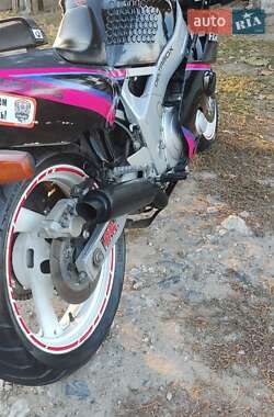 Yamaha FZR 600R  1991