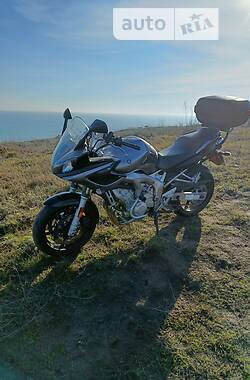 Yamaha FZS 600 Fazer  2005