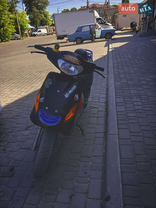 Грузовые мотороллеры, мотоциклы, скутеры, мопеды Yamaha Grand Axis