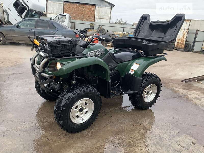 Квадроцикл спортивный Yamaha Grizzly 700 FI