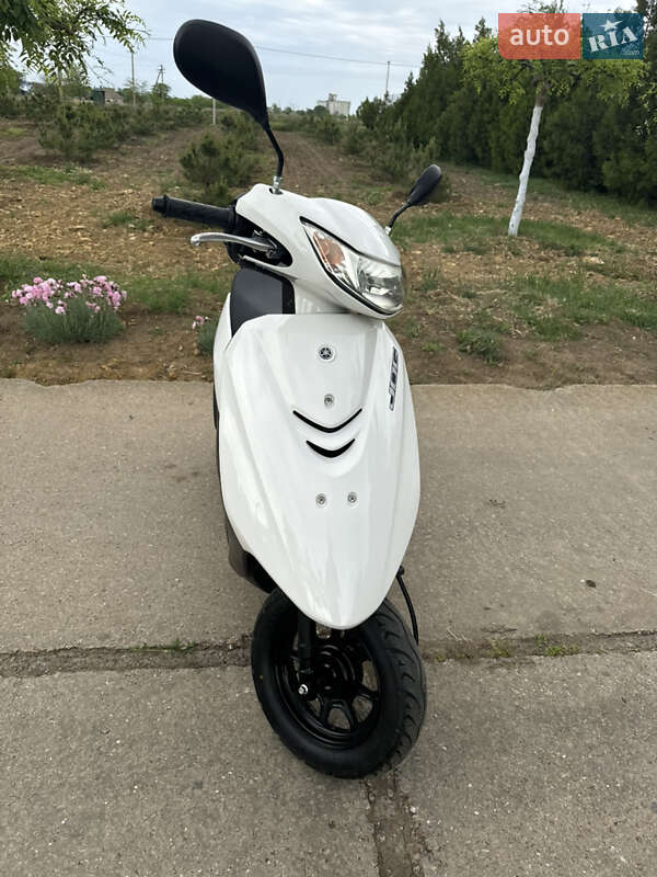 Мото Yamaha  Jog AY01