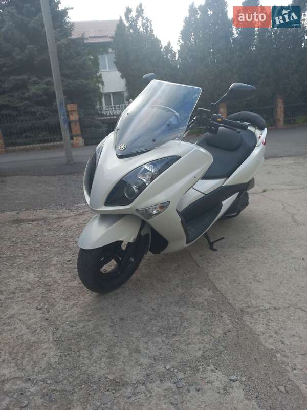 Yamaha Majesty 250