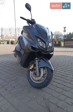 Yamaha Majesty 250  2003