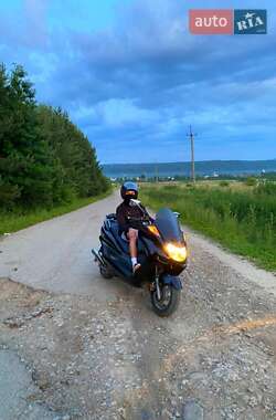 Yamaha Majesty 250  2002