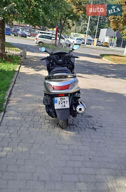 Yamaha Majesty 400  2005