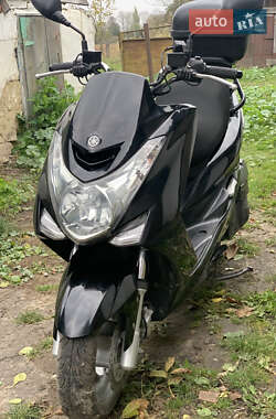 Yamaha Majesty 2016