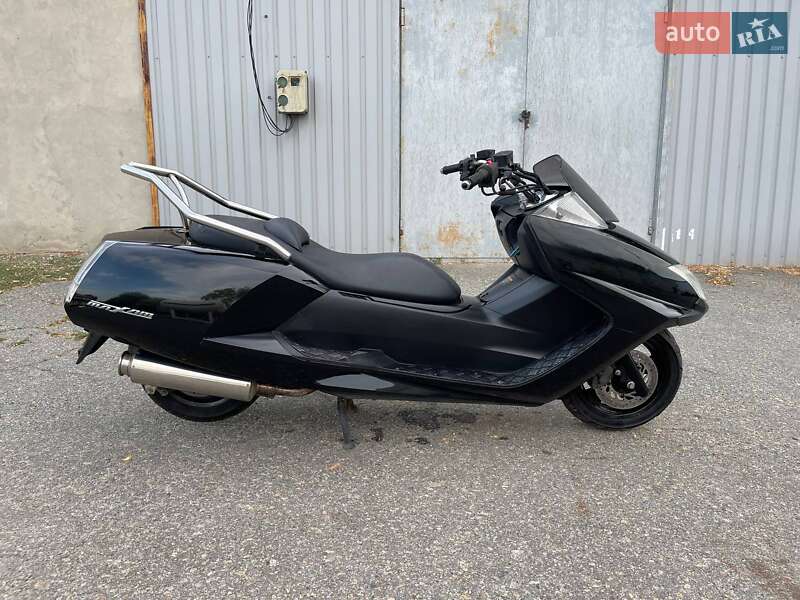 Yamaha Maxam 250