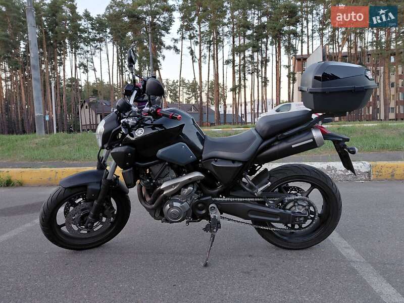 Мотоцикл Спорт-туризм Yamaha MT-03