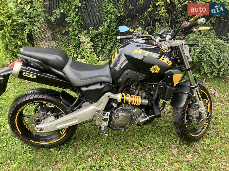 Мотоцикл Классик Yamaha MT-03