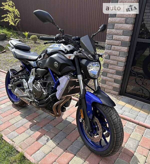 Мотоцикл Классик Yamaha MT-07