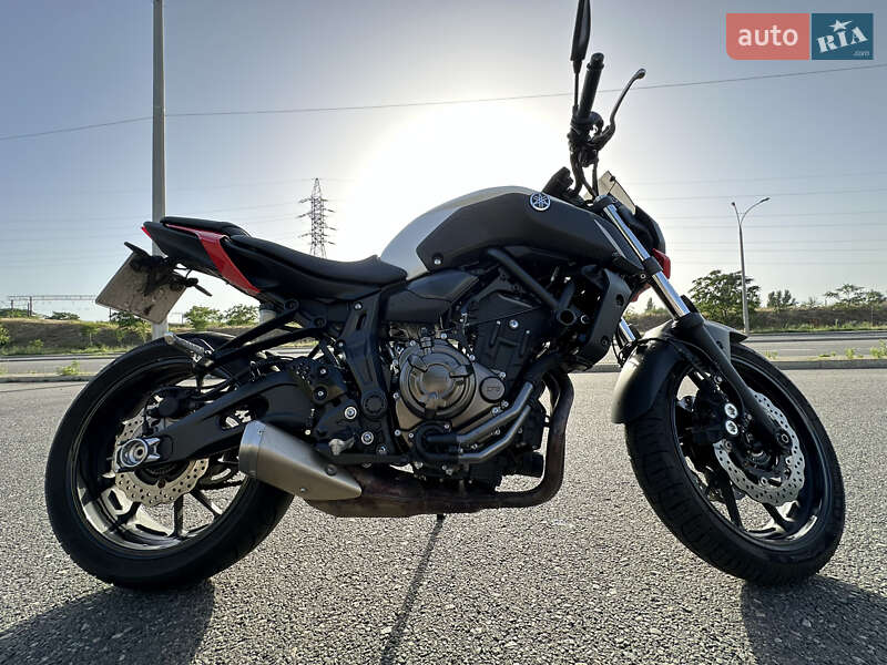 Мотоцикл Классик Yamaha MT-07