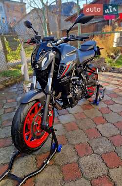 Yamaha MT-07  2022