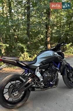 Yamaha MT-07  2016