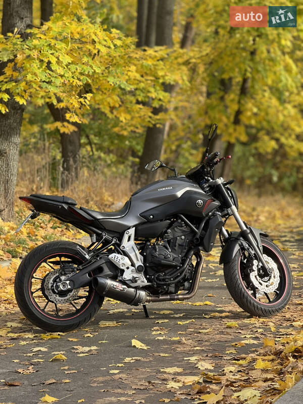 Yamaha MT-07