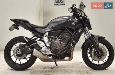 Yamaha MT-07  2016