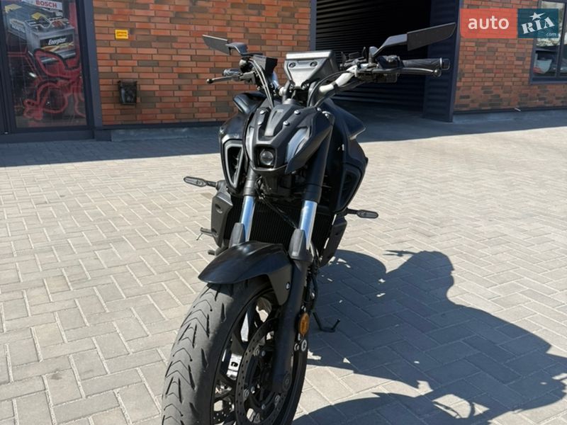 Спортбайк Yamaha MT-07