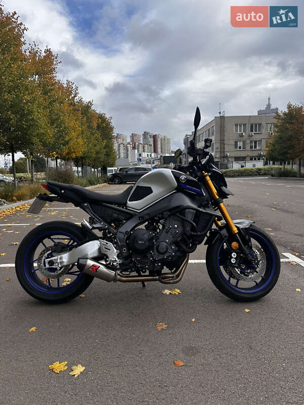 Мотоцикл Без обтікачів (Naked bike) Yamaha MT-09 SP