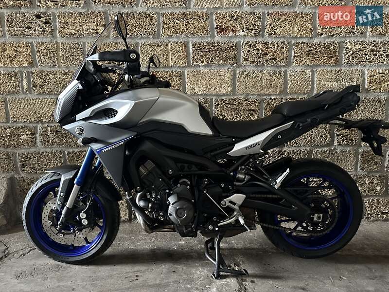 Yamaha MT-09 Tracer