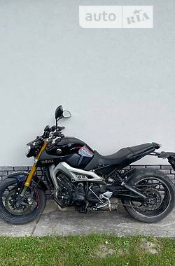 Yamaha MT-09  2015