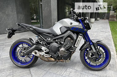 Yamaha MT-09  2016