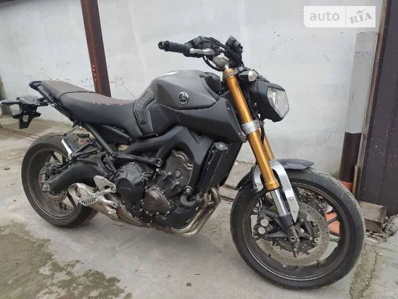 Мотоцикл Спорт-туризм Yamaha MT-09