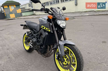 Yamaha MT-09 2016