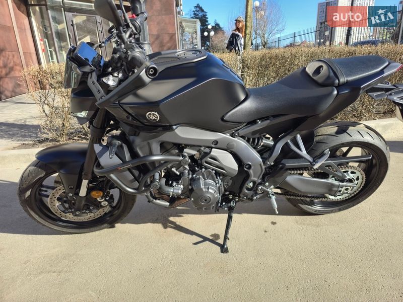Мотоцикл Классік Yamaha MT-09