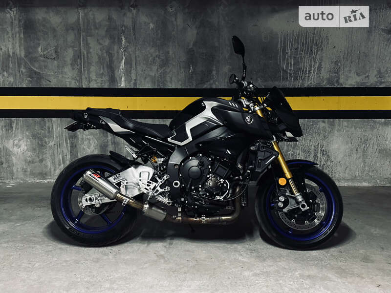 Мотоцикл Без обтекателей (Naked bike) Yamaha MT-10