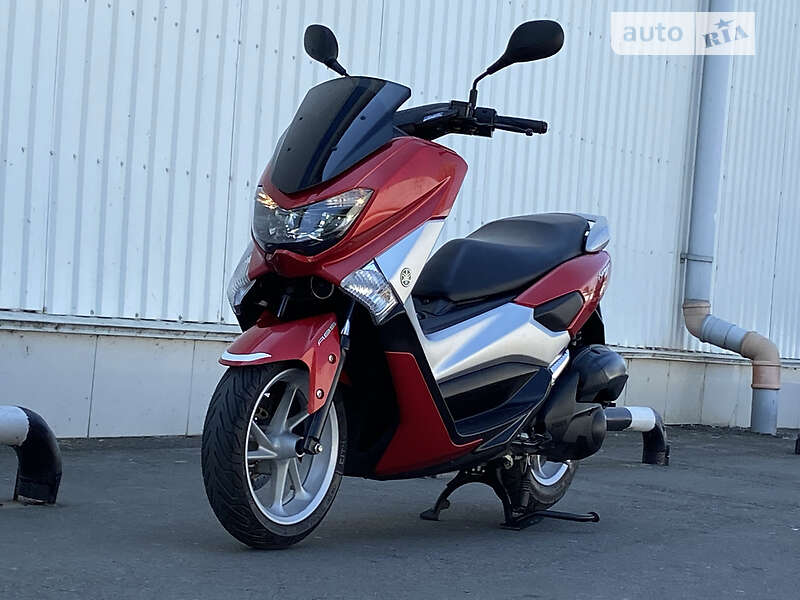 Макси-скутер Yamaha NMax