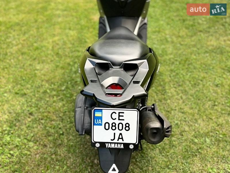 Макси-скутер Yamaha NMax 2017 в Кельменцах фото 5 Макси-скутер Yamaha NMax 2017 в Кельменцах