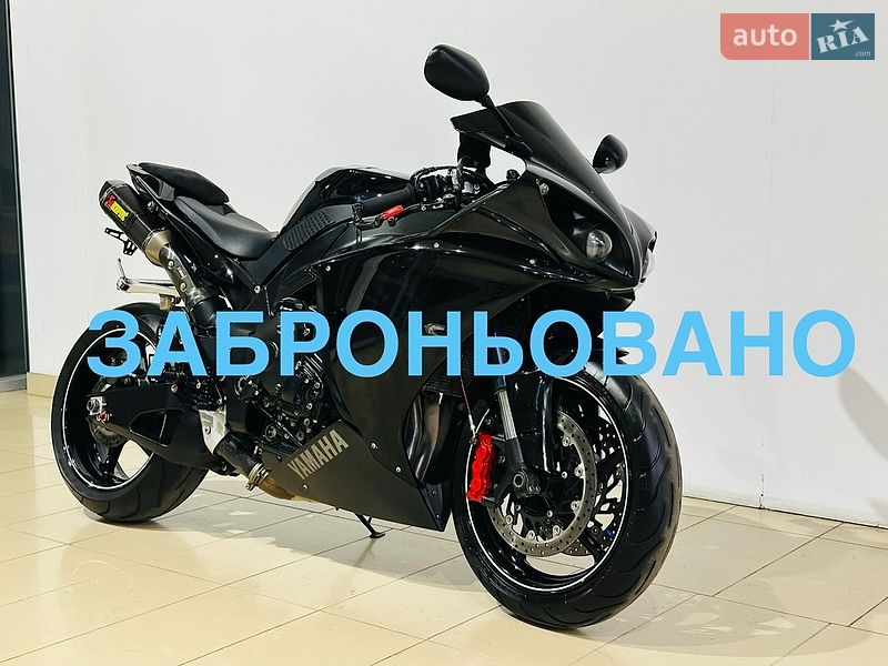 Yamaha R1