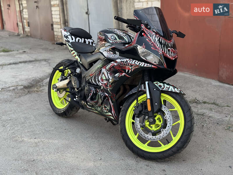 Yamaha R3