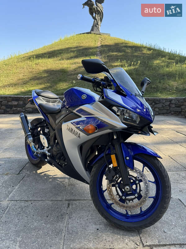 Грузовые мотороллеры, мотоциклы, скутеры, мопеды Yamaha R3