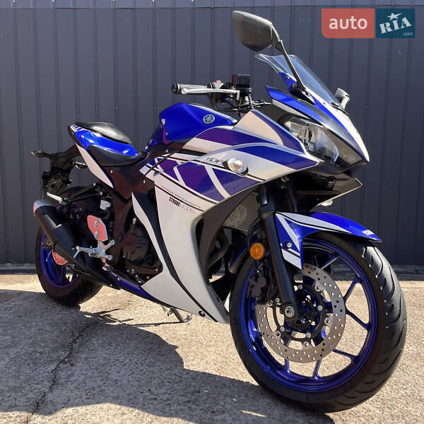 Yamaha R3
