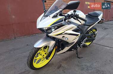 Yamaha R3  2018